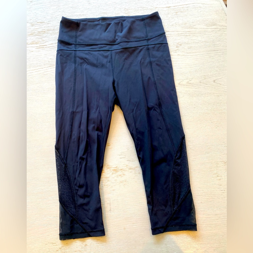 Lululemon crops
